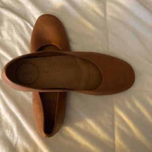 Beautiful leather flats! Worn once!